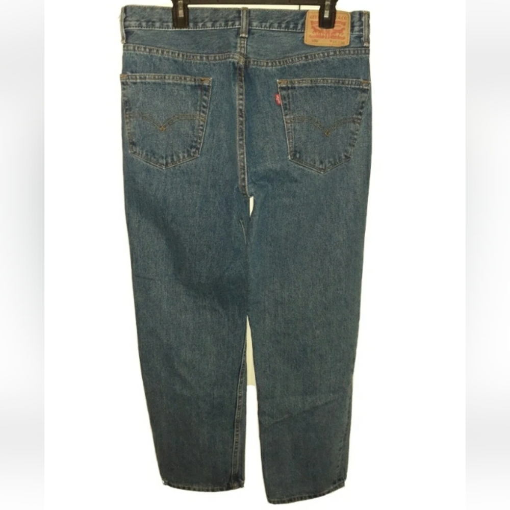 Mens 35X30 Levi's 550 STONEWASHED Relaxed Fit Denim Blue Jeans  -EUC-